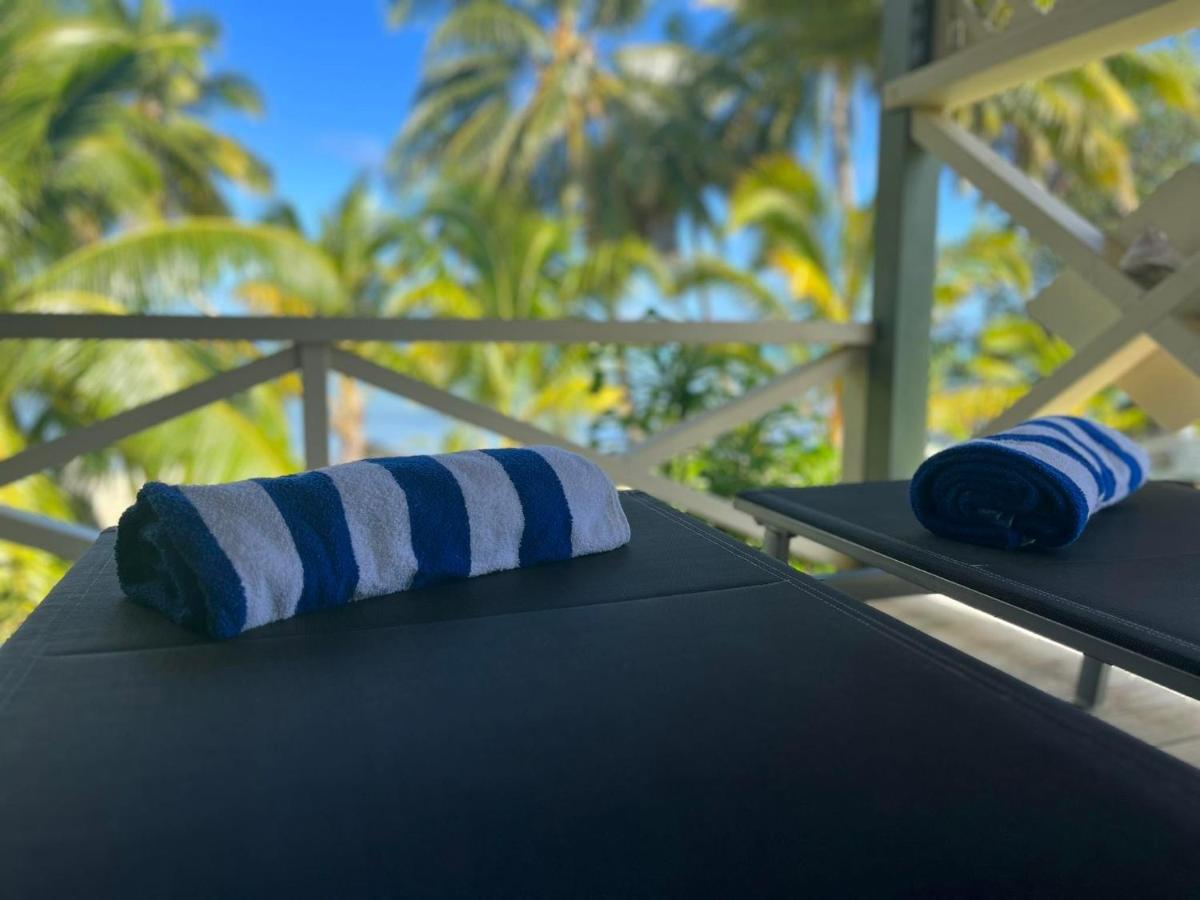 Paparei Beachfront Bungalows, Aitutaki Arutanga Bagian luar foto
