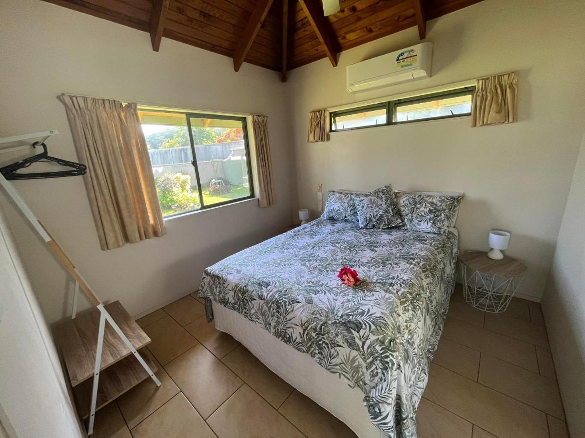 Paparei Beachfront Bungalows, Aitutaki Arutanga Bagian luar foto